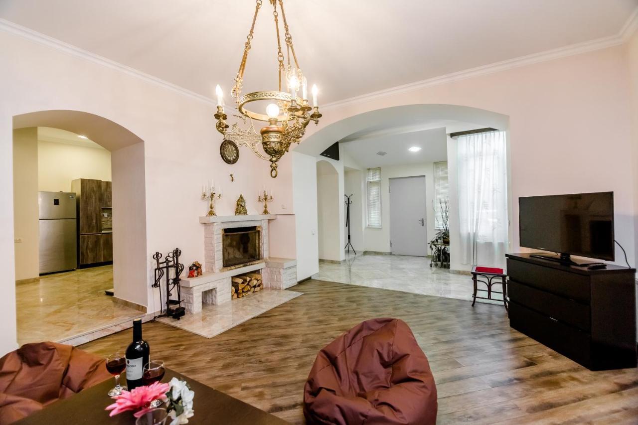 Comfortable House On Marjanishvili Tiflis Exterior foto