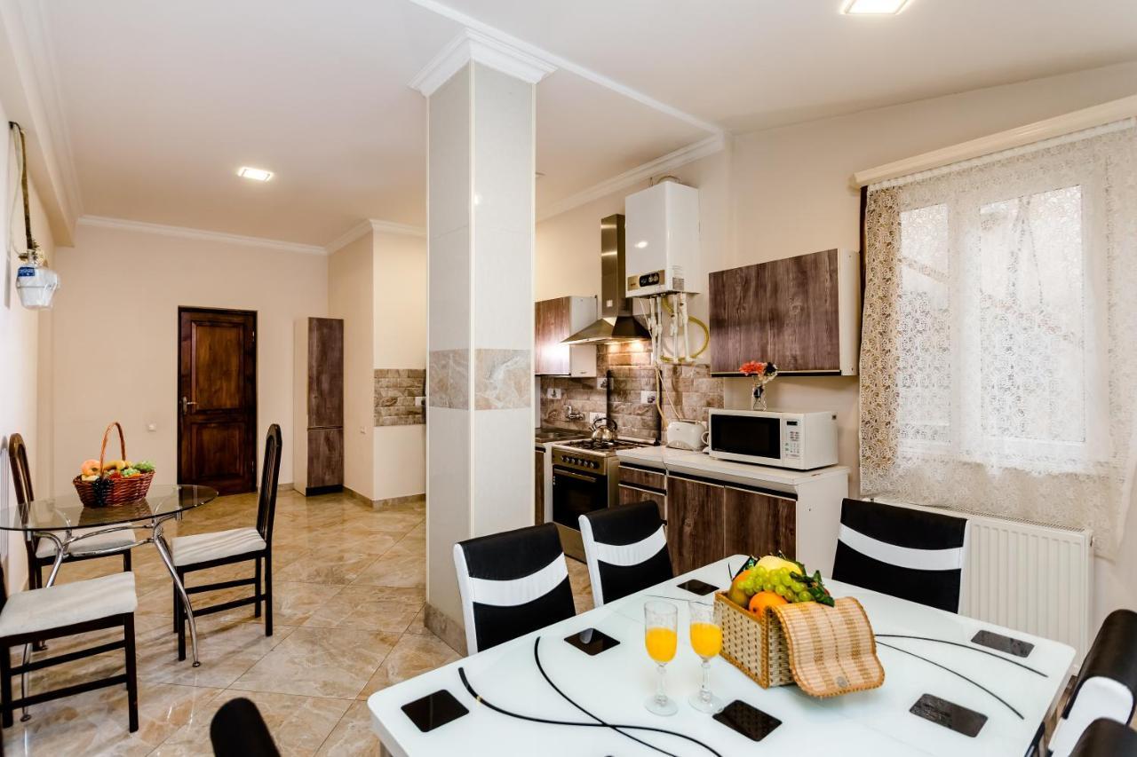 Comfortable House On Marjanishvili Tiflis Exterior foto